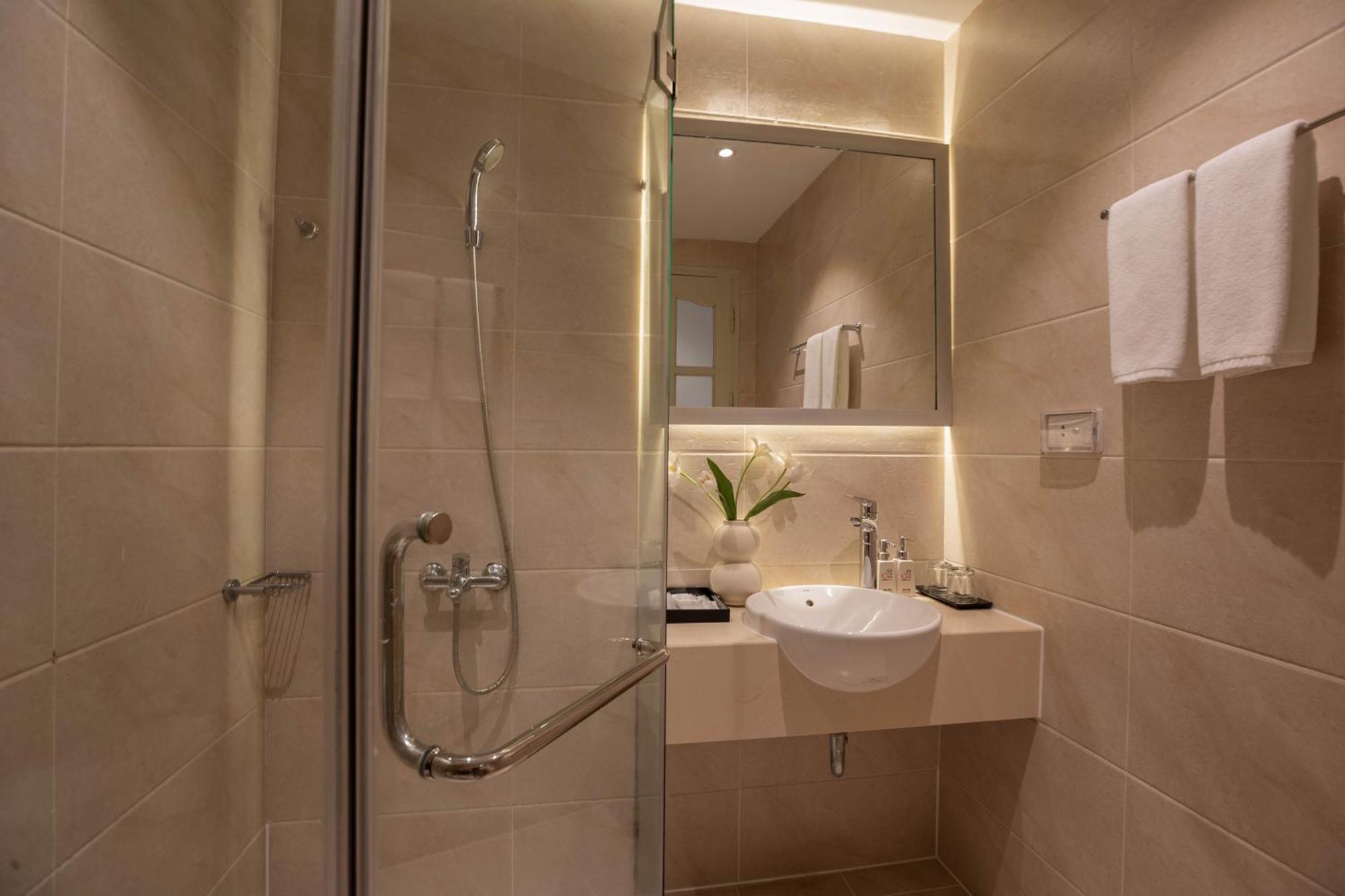 Keypad Hotel - Nhan Hoa Hanoi Exterior foto